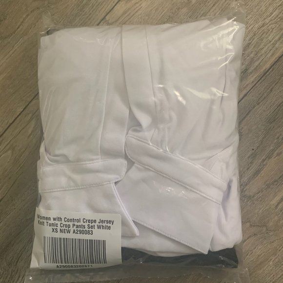 NWT WOMEN WITH CONTROL CREPE TUNIC & CROP PANTS - Picture 9 of 16